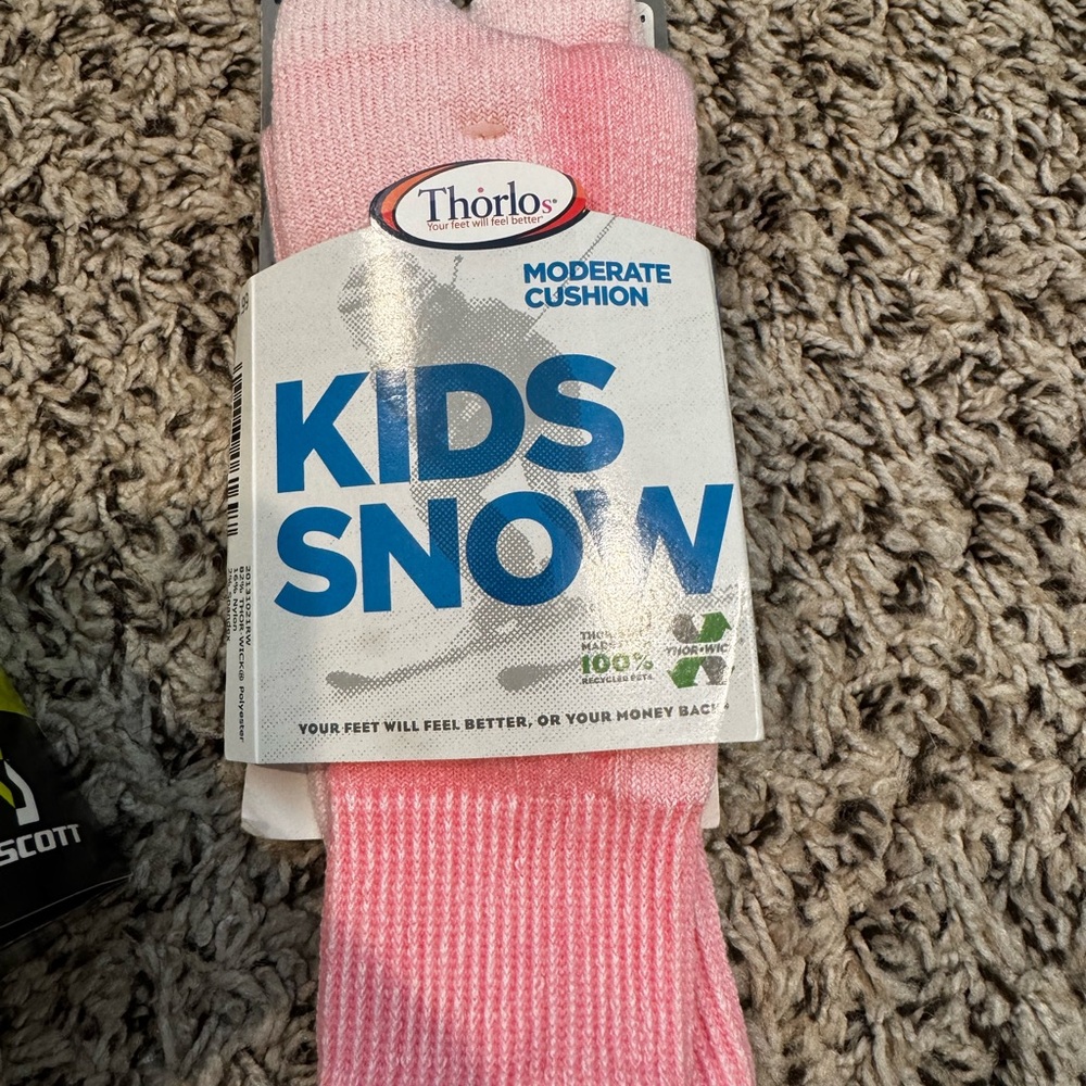 Girls ski bundle-socks and goggles